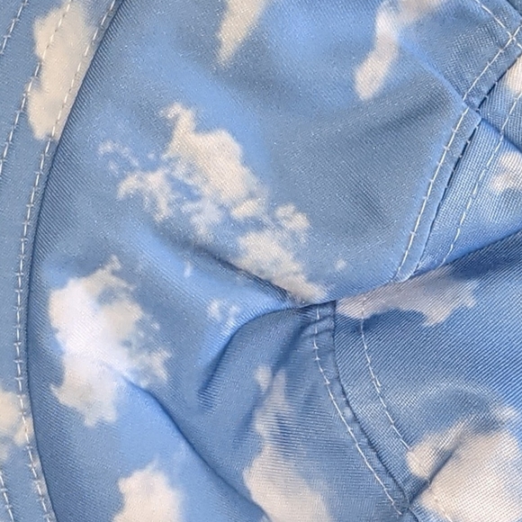 Blue and white unisex cloud bucket hat one size - Picture 4 of 4